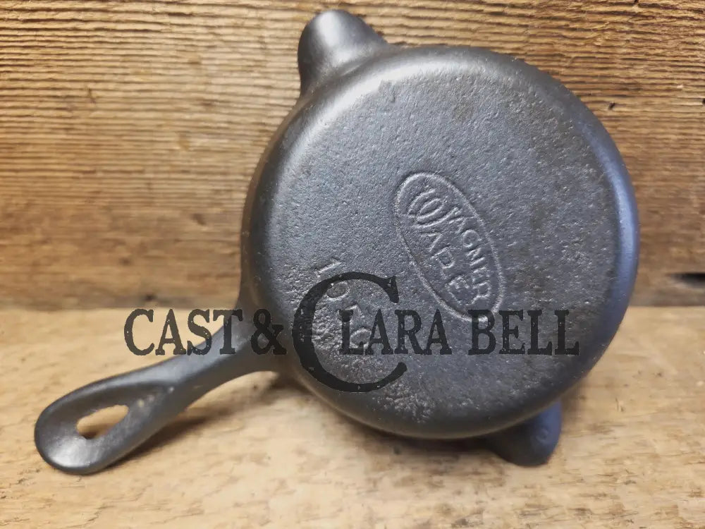 Collectible Wagner ’00’’ Ashtray / Spoon Rest. Small Novelty cast iron skillet for display or stove! Fully Restored so