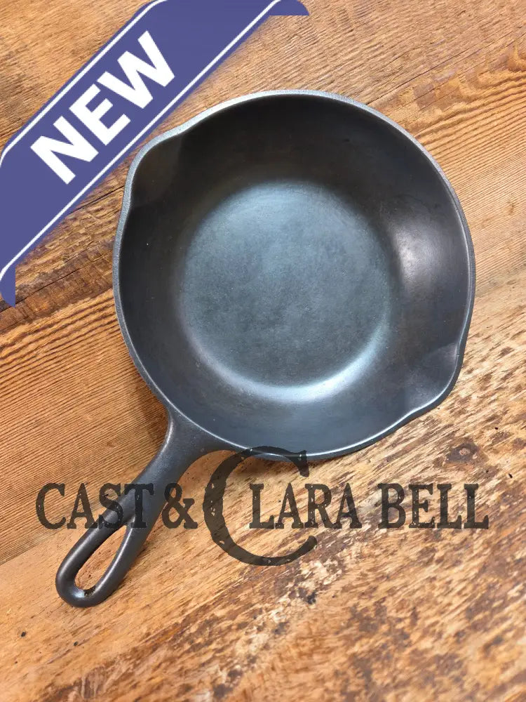 Collector grade and hard to find 1930’s early round handle Wagner Ware Sidney -O- ’Chef Skillet’ 1384 Skillet