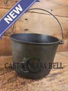 Collector’s Piece: 1930’s #6 Wagner Ware Sidney flat bottom kettle. PERFECT daily user for soups stews and chili! Dutch