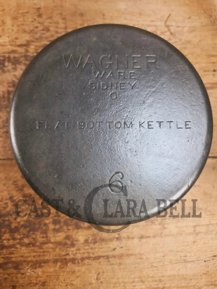 Collector’s Piece: 1930’s #6 Wagner Ware Sidney flat bottom kettle. PERFECT daily user for soups stews and chili! Dutch