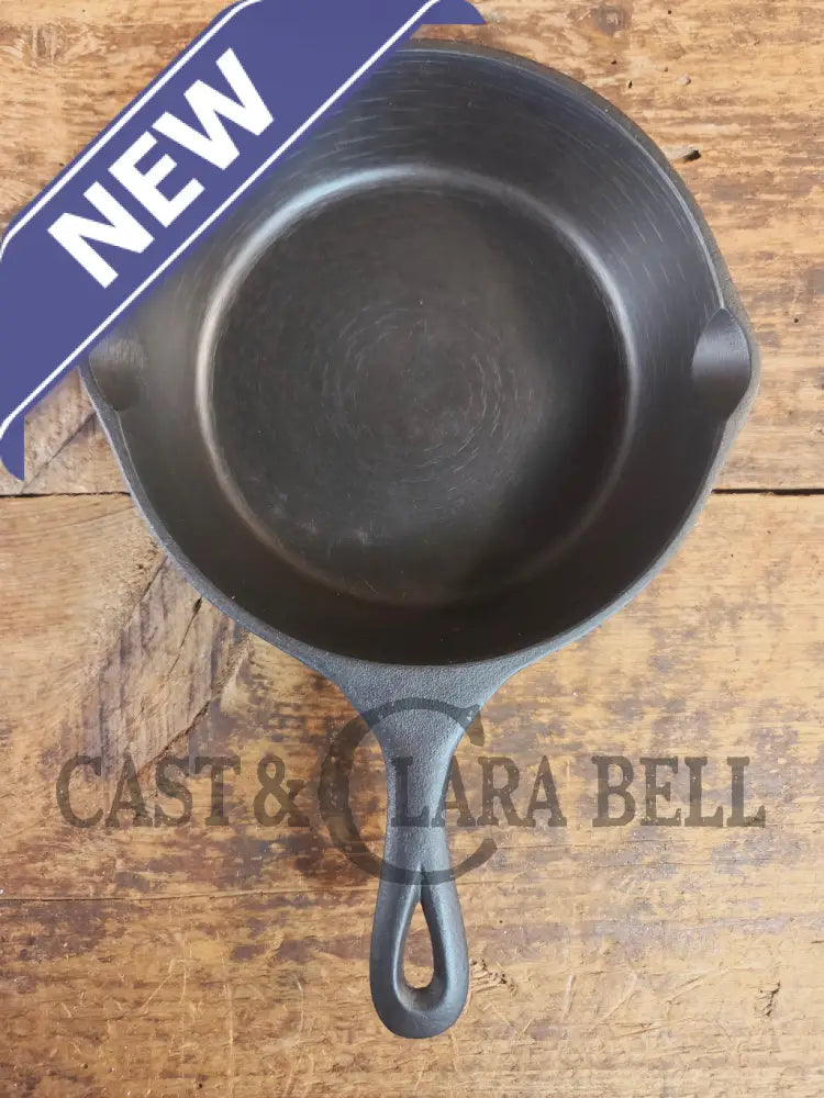 Collector’s Piece! Very Cool Lodge #4 Skillet with 3 Notch and #3 marking - Skillet