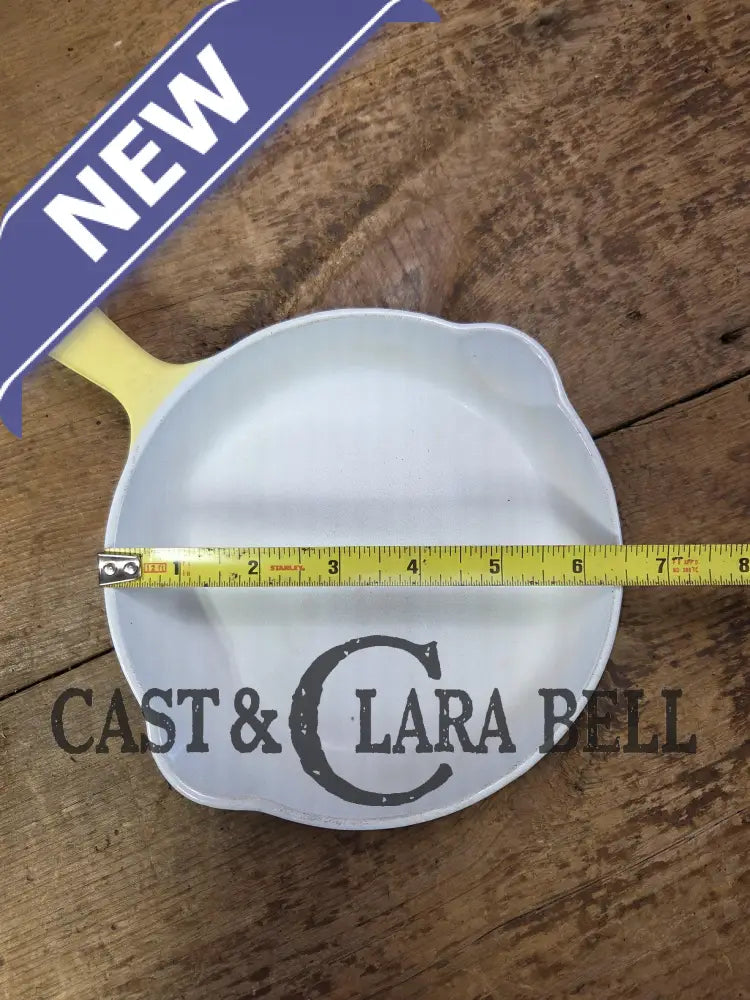 Cool and not often seen! 1940’s Griswold No. 3 ’Yellow and Cream’ enameled Cast Iron Egg Skillet 709