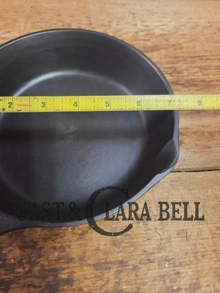 Cool! Mid 1900’s tougher to find Lodge Vintage #4 skillet with two dot maker mark. Skillet