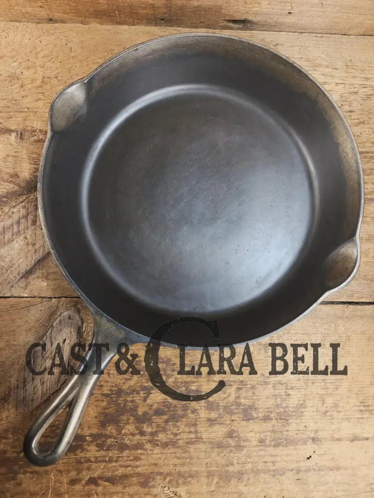 Cool Patina! Early 1920’s Griswold #8 Plated finish Cast Iron Skillet with Large Block Logo heat ring 704 SC24 Skillet