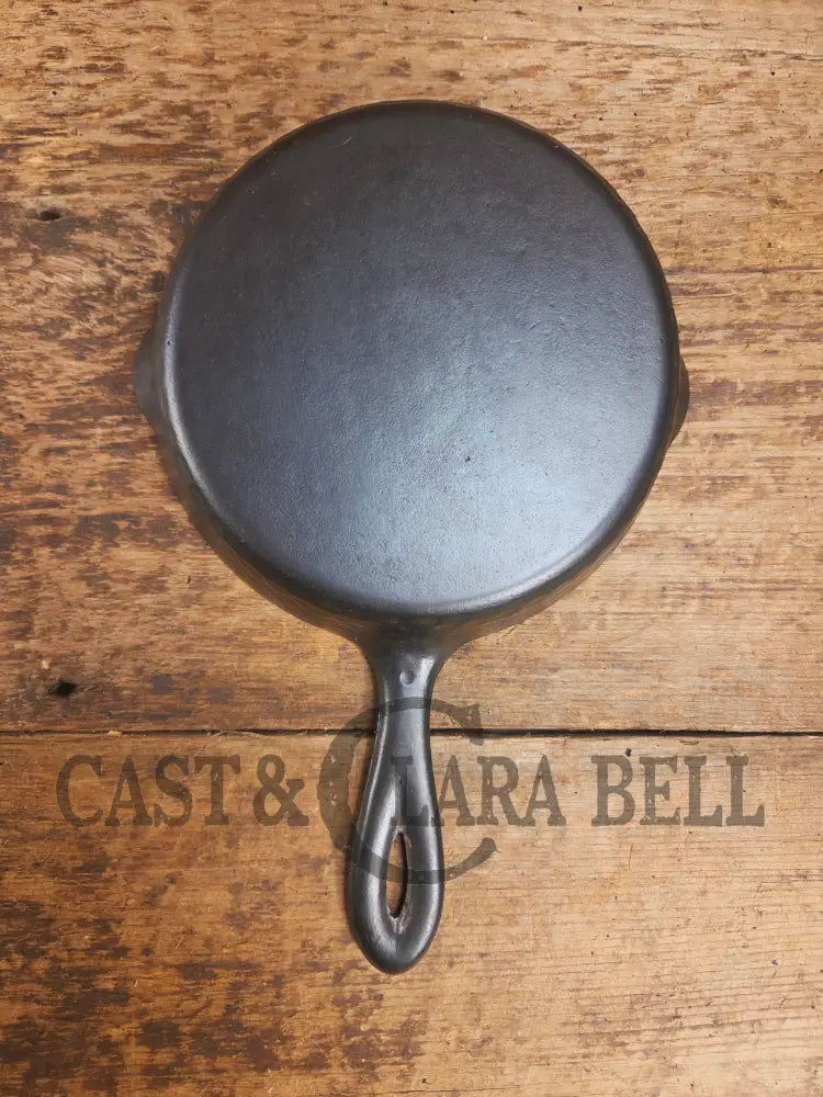 Cool story! 1920’s Chicago Hardware Foundry #3 Classic Hammered Egg Skillet Skillet