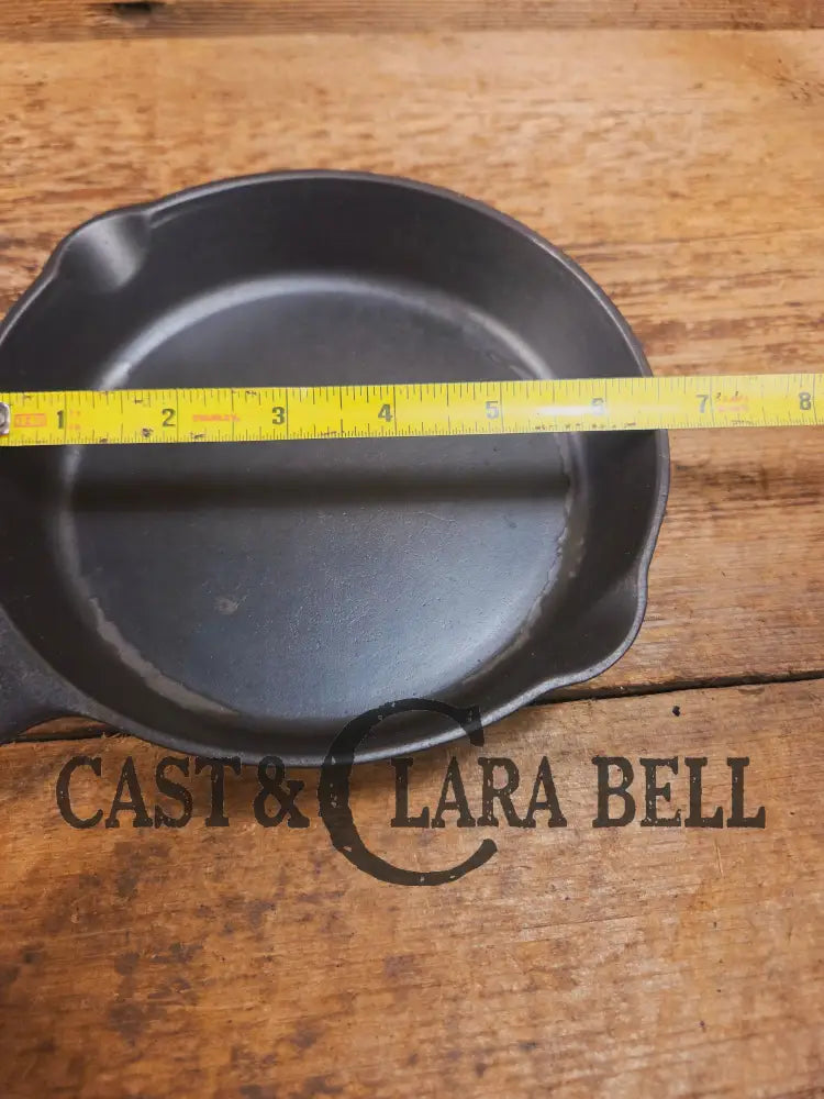 Cool story! 1920’s Chicago Hardware Foundry #3 Classic Hammered Egg Skillet Skillet