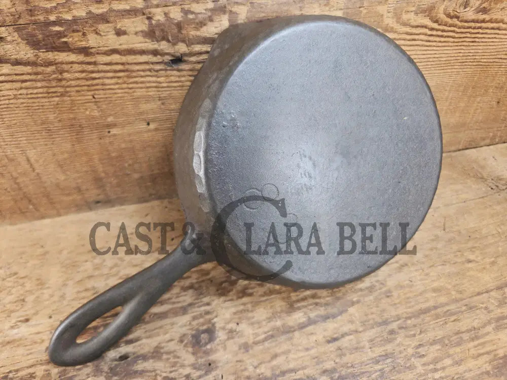 Cool story! 1920’s Chicago Hardware Foundry #3 Classic Hammered Egg Skillet. SC24
