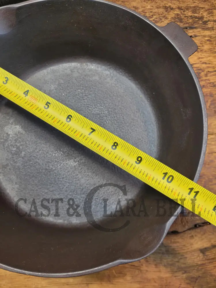 Priced To Sell! Cool Story! 1920’S Chicago Hardware Foundry #8 Cast Iron Diamond Deep ’3’’