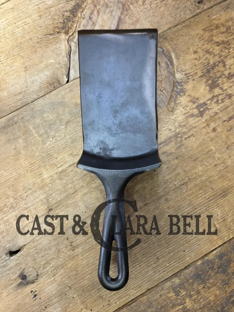 Custom made #8 1900’s Lodge Cast Iron Skillet Spatula. Reclaimed from a early to mid 1900’s 3 notch Lodge skillet.