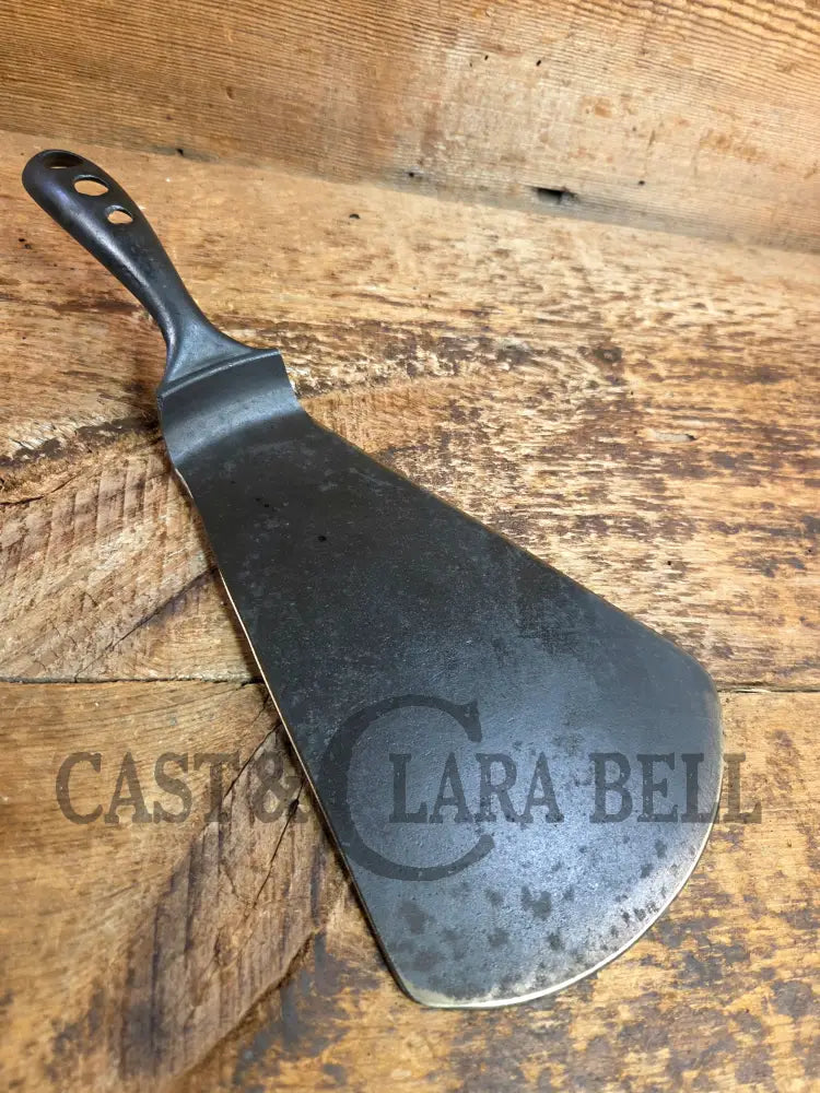 Custom made #8 Early 1900’s Wagner Cast Iron Griddle Spatula. Reclaimed from a tough to find early Wagner skillet