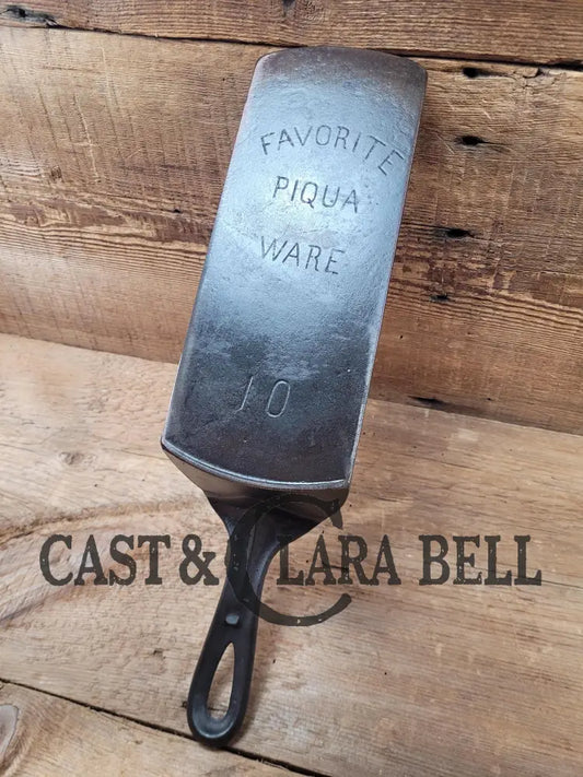 Custom Made Favorite Piqua Cast Iron Skillet Spatula. 1920’S Era #10 Cast Iron Skillet. Great