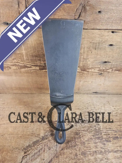 Custom made one of a kind early #9 1900’s Lodge repurposed spatula. Turned an ordinary cracked skillet into a grill