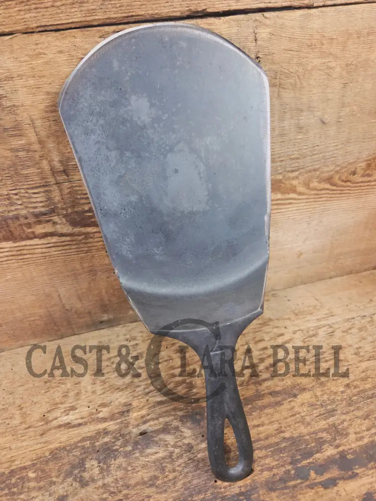 Custom made one of a kind Griswold ’Victor’ Series #7 repurposed cast iron spatula SC24 - Spatula