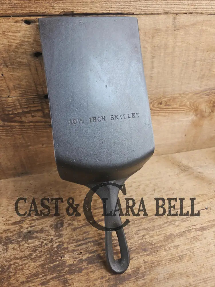 Custom made Wagner Cast Iron Skillet Spatula. Reclaimed 1920’s Era #8 unmarked Wagner cast iron skillet. Great gift!