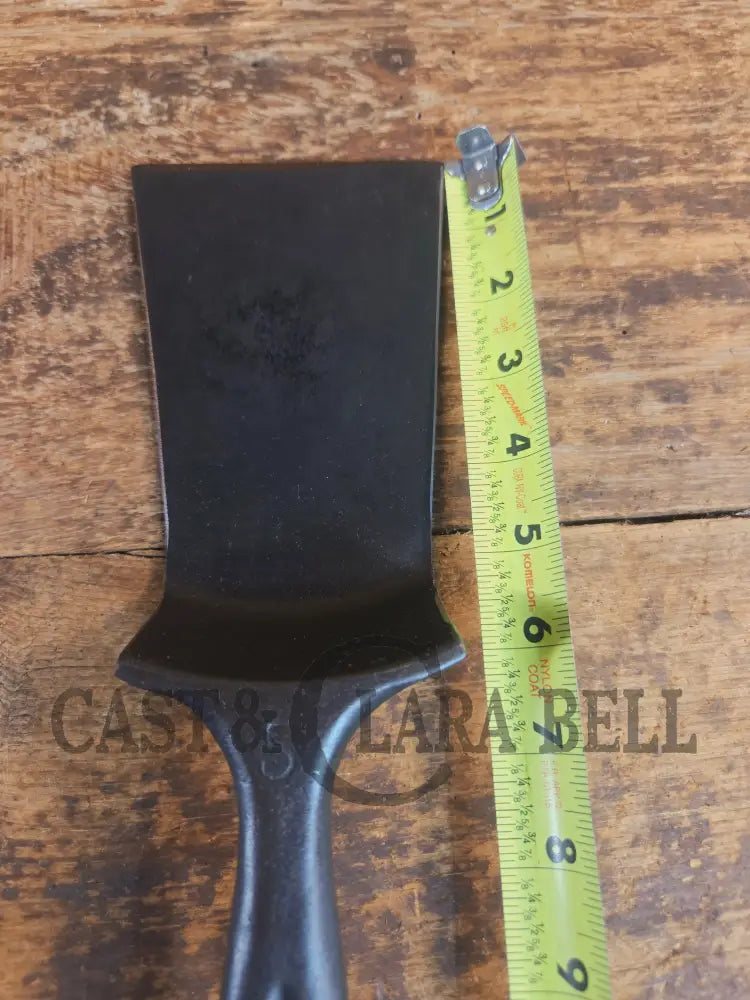 Custom made Wagner Cast Iron Skillet Spatula. Reclaimed #5 unmarked Wagner cast iron skillet. Great gift! SC24 - Spatula
