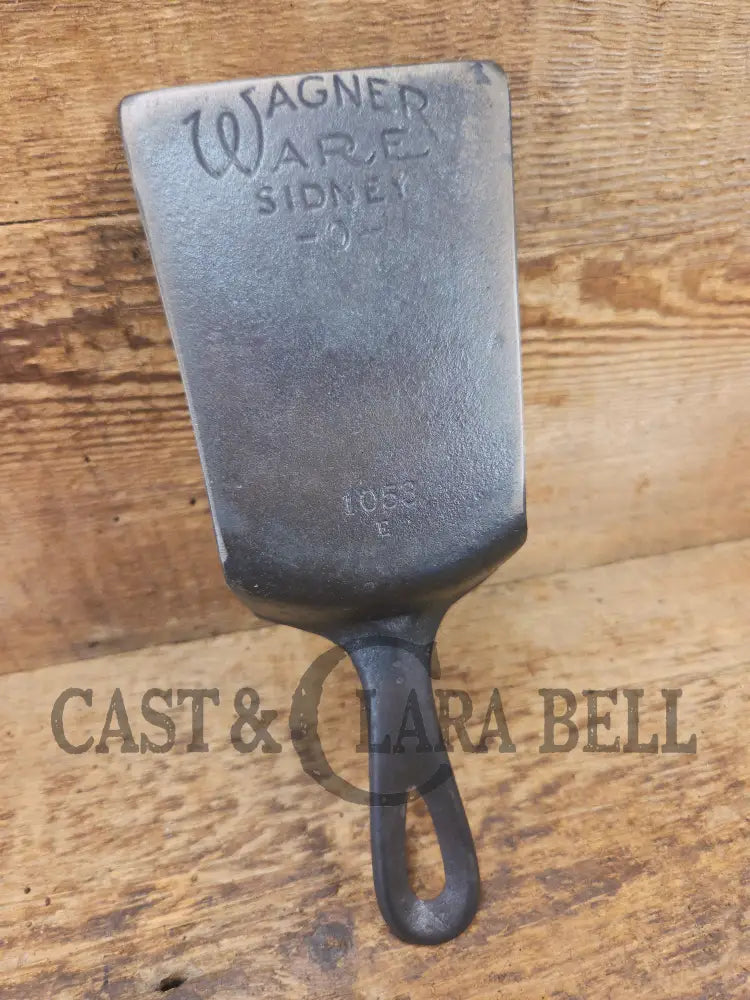 Custom made Wagner Ware Cast Iron Skillet Spatula. Reclaimed 1920’s Era #1053 WagnerWare cast iron egg skillet. Great