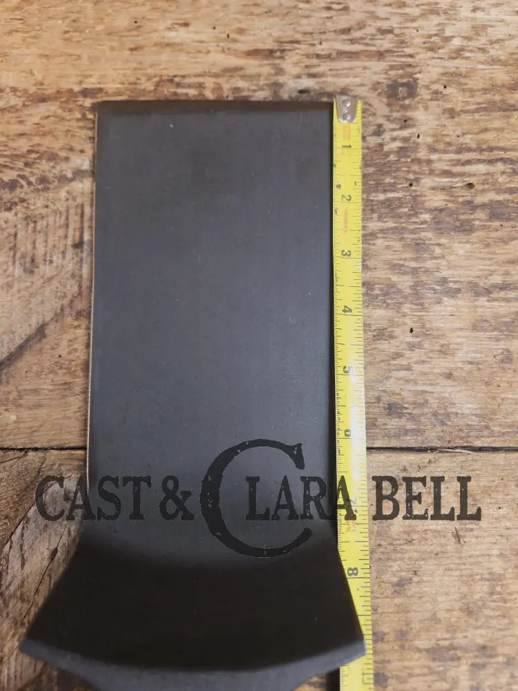 Custom made Wagner Ware Cast Iron Skillet Spatula. Reclaimed 1920’s Era #1058 T WagnerWare cast iron skillet. Great