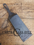 Custom made Wagner Ware Cast Iron Skillet Spatula. Reclaimed 1920’s Era #1060 A WagnerWare cast iron skillet. Great