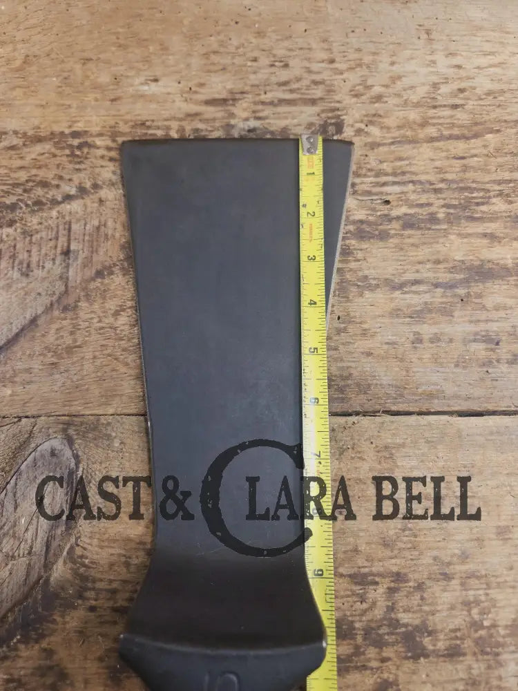 Custom made Wagner Ware Cast Iron Skillet Spatula. Reclaimed 1920’s Era #1058 WagnerWare cast iron skillet. Great gift!