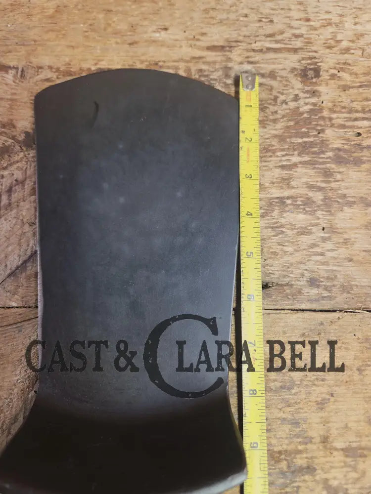 Custom made Wagner Ware Cast Iron Skillet Spatula. Reclaimed 1920’s Era #8 1058 WagnerWare cast iron skillet. Great