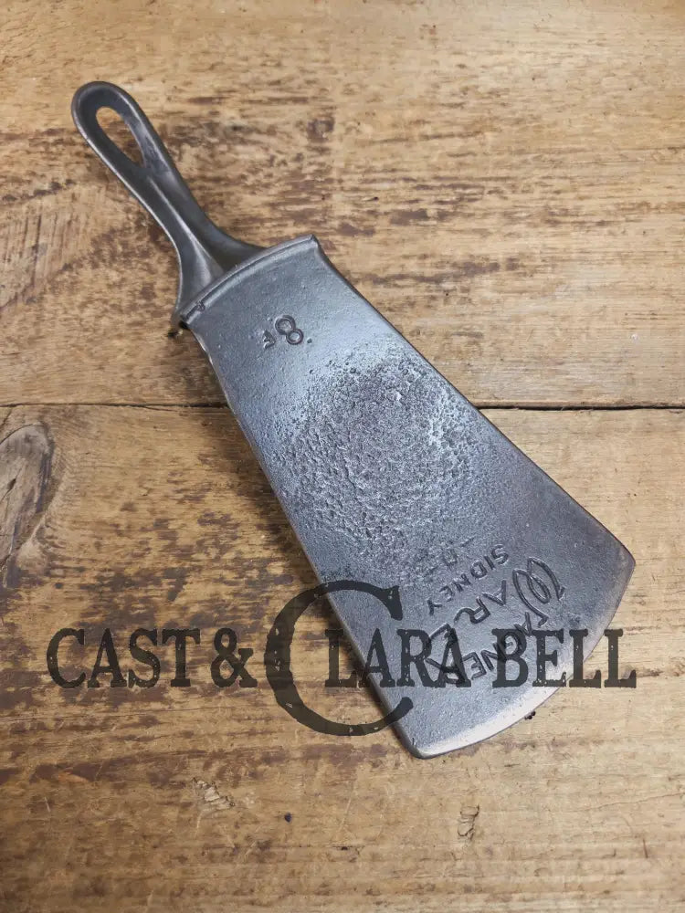 Custom made Wagner Ware Cast Iron Skillet Spatula. Reclaimed 1920’s Era #8 WagnerWare cast iron skillet. Great gift!