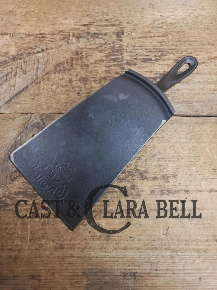 Custom one of a kind Repurposed Spatula. Made from 1940’s Era Wagner Ware Sidney #9 round handled griddle! Awesome for