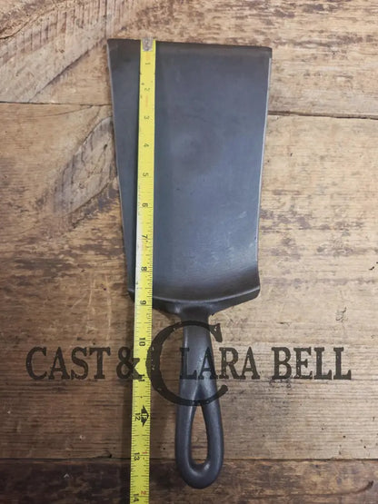 Custom one of a kind Repurposed Spatula. Made from 1940’s Era Wagner Ware Sidney #9 round handled griddle! Awesome for