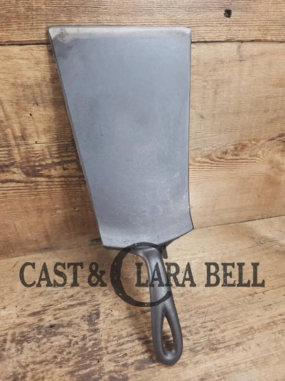 Custom one of a kind Repurposed Spatula. Made from 1940’s Era Wagner Ware Sidney #9 round handled griddle! Awesome for