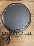 Customer favorite Big Skillet. Beautiful 1930’s Lodge #10 Cast Iron Skillet with 3 Notch Heat Ring. Raised Blob! SC24