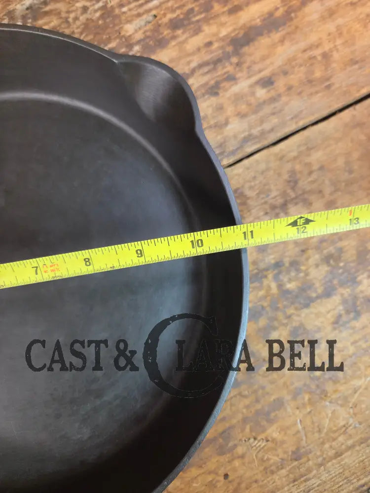 Customer Favorite! Early 1900’s Griswold’s Fully Marked Victor #9 Skillet with Heat Ring 723 B - Skillet