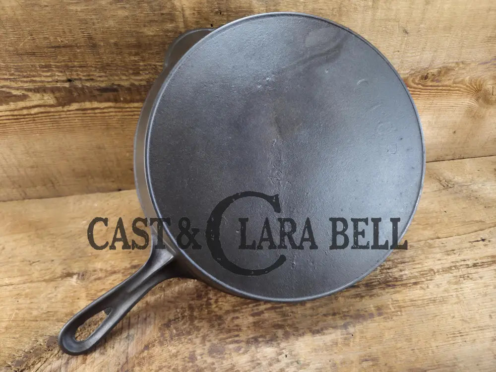 Customer Favorite! Early 1900’s Griswold’s First series Victor #9 Skillet with Heat Ring 723. Amazing daily cooker!