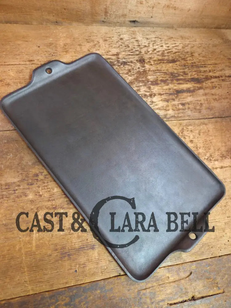 Don’t Miss This if you LOVE Griswold cast iron. Best Seller Griswold ’Cookie Sheet’ Grill Pan. P/n 1108 Griddle