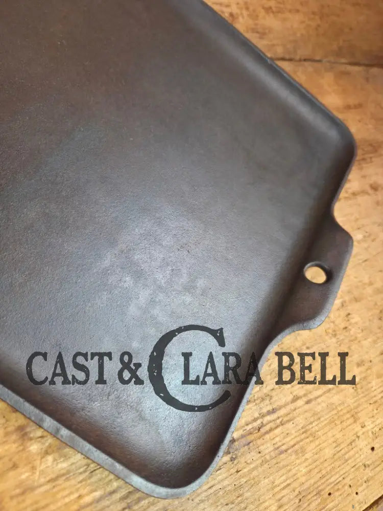 Don’t Miss This if you LOVE Griswold cast iron. Best Seller Griswold ’Cookie Sheet’ Grill Pan. P/n 1108 Griddle