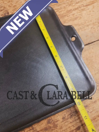 Don’t Miss This if you LOVE Griswold cast iron. THE hard to find Griswold ’Cookie Sheet’ Grill Pan. P/n 1103 MINT