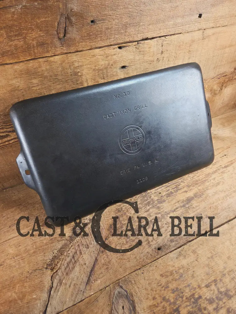 Don’t Miss This if you LOVE Griswold cast iron. THE hard to find Griswold ’Cookie Sheet’ Grill Pan. P/n 1103 MINT