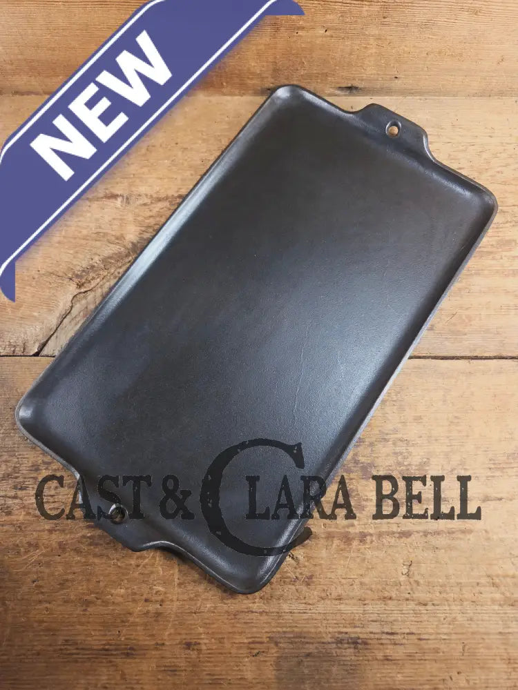 Don’t Miss This if you LOVE Griswold cast iron. THE hard to find Griswold ’Cookie Sheet’ Grill Pan. P/n 1103 MINT