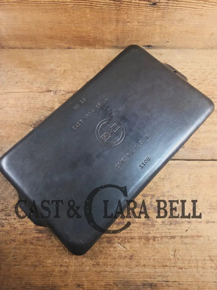 Don’t Miss This if you LOVE Griswold cast iron. THE hard to find Griswold ’Cookie Sheet’ Grill Pan. P/n 1103 MINT