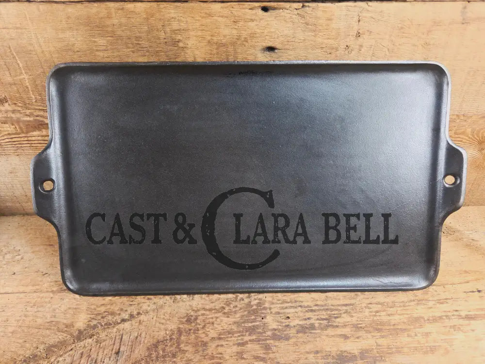 Don’t Miss This if you LOVE Griswold cast iron. THE hard to find Griswold ’Cookie Sheet’ Grill Pan. P/n 1103 MINT