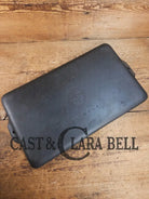 Don’t Miss This if you LOVE Griswold cast iron. THE hard to find Griswold ’Cookie Sheet’ Grill Pan. P/n 1108 Griddle