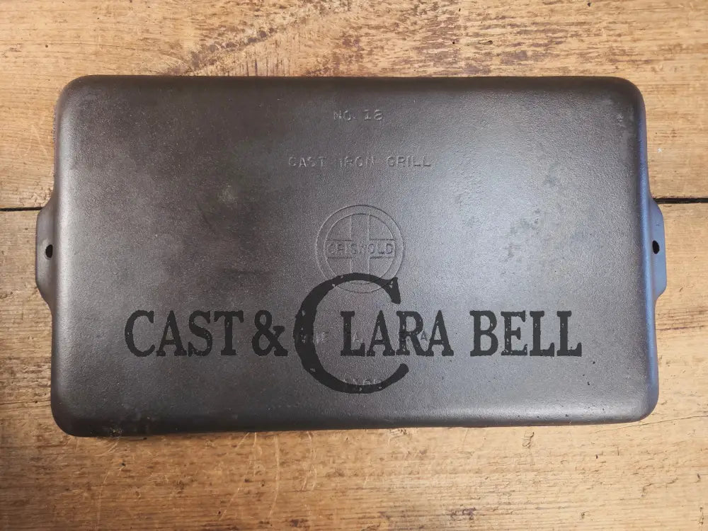Don’t Miss This if you LOVE Griswold cast iron. THE hard to find Griswold ’Cookie Sheet’ Grill Pan. P/n 1108 Griddle