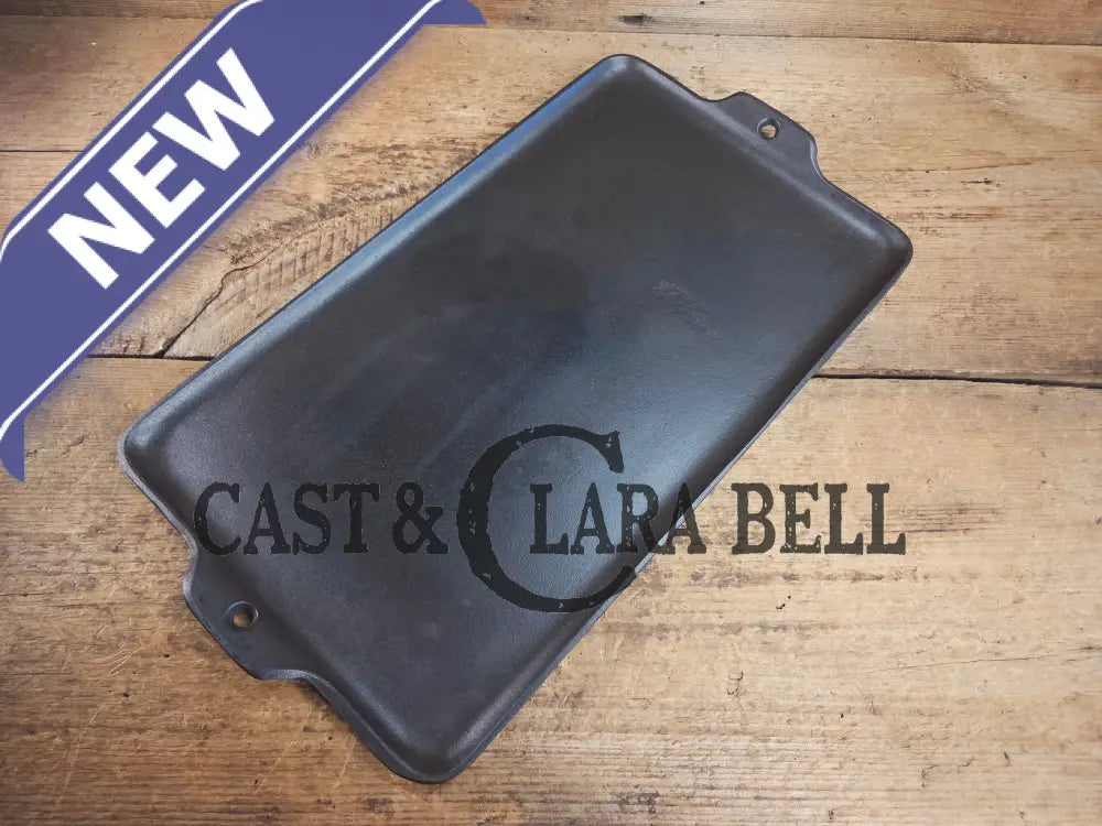 Don’t Miss This if you LOVE Griswold cast iron. THE hard to find Griswold ’Cookie Sheet’ Grill Pan. P/n 1108 Griddle