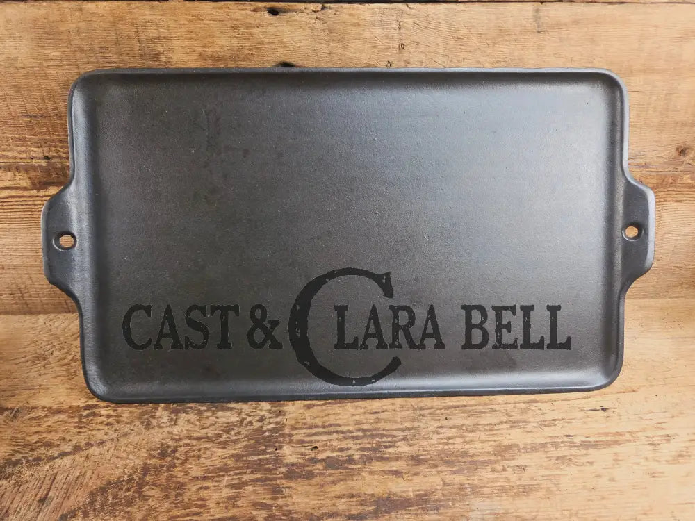 Don’t Miss This if you LOVE Griswold cast iron. THE hard to find Griswold ’Cookie Sheet’ Grill Pan. P/n 1108 Griddle