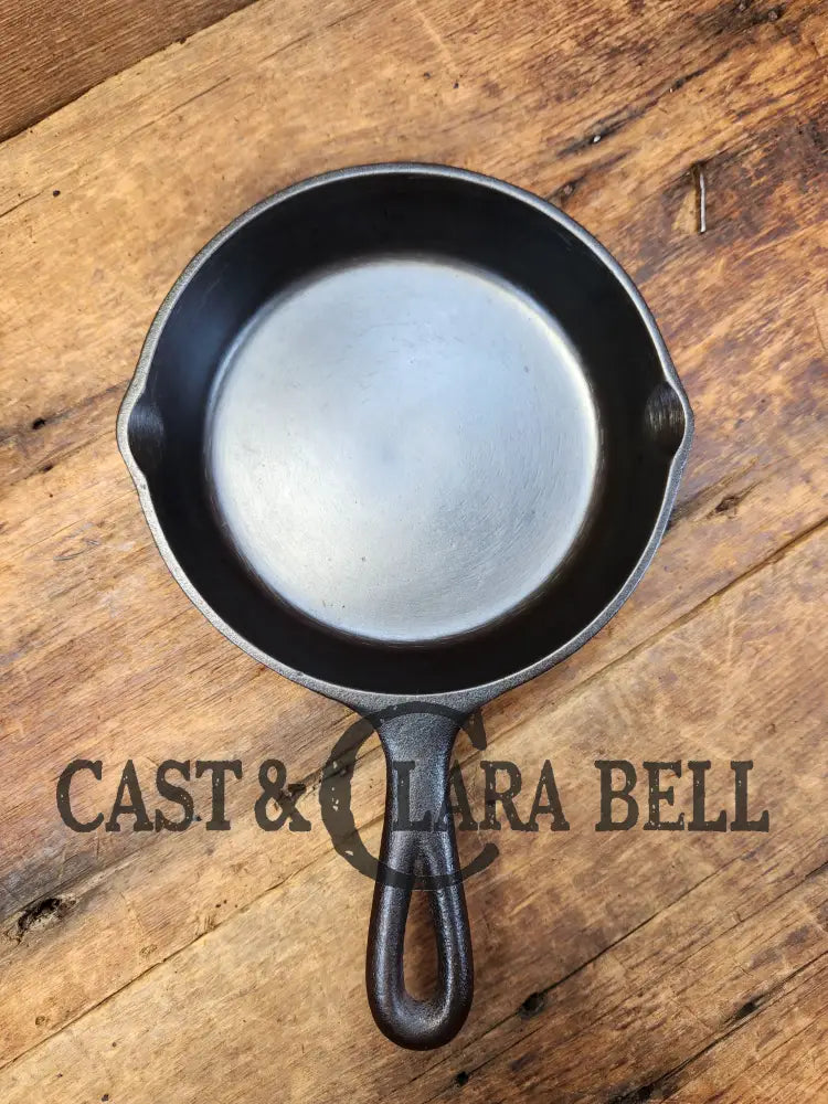 Early 1900’S Lodge #3 Cast Iron Egg Skillet With 3 Notch Heat Ring