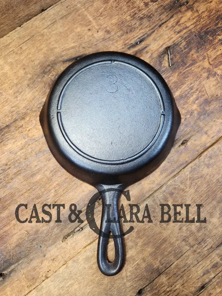 Early 1900’S Lodge #3 Cast Iron Egg Skillet With 3 Notch Heat Ring