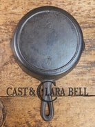 Early 1900’s Lodge #3 (Monday Morning) Cast Iron Egg Skillet Single Notch Raised Y Makers Mark. Awesome pan! Skillet