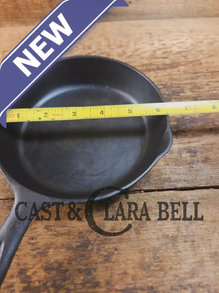 Early 1900’s Lodge #3 (Monday Morning) Cast Iron Egg Skillet Single Notch Raised Y Makers Mark. Awesome pan! Skillet