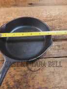 Early 1900’s Lodge #3 (Monday Morning) Cast Iron Egg Skillet Single Notch Raised Y Makers Mark. Awesome pan! Skillet
