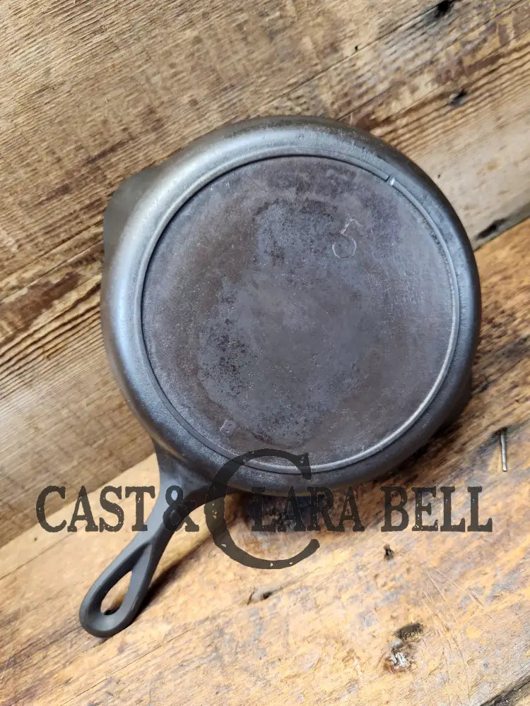 Early 1900’S Lodge #5 Cast Iron Skillet Single Notch Raised B Mark