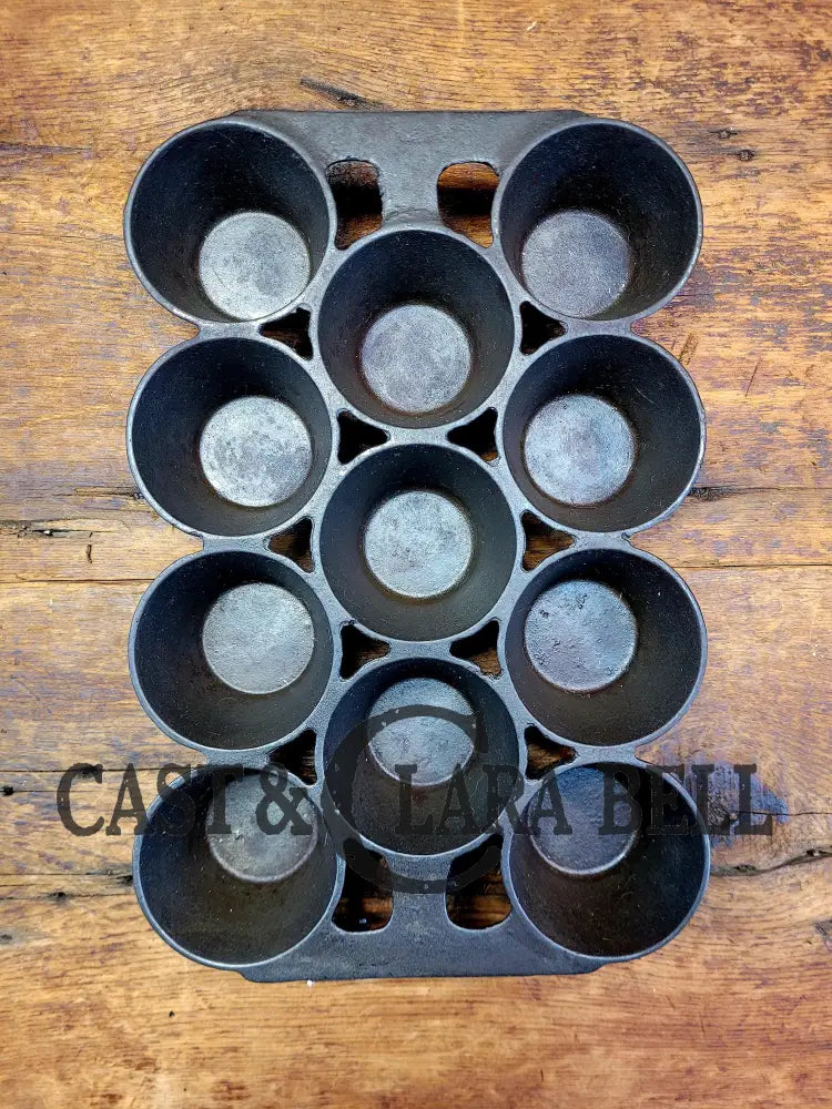 Early 1900’S Series Erie (Griswold) #10 Popover Pan 11 Cup. Makes Wonderful Cupcakes! Bakeware