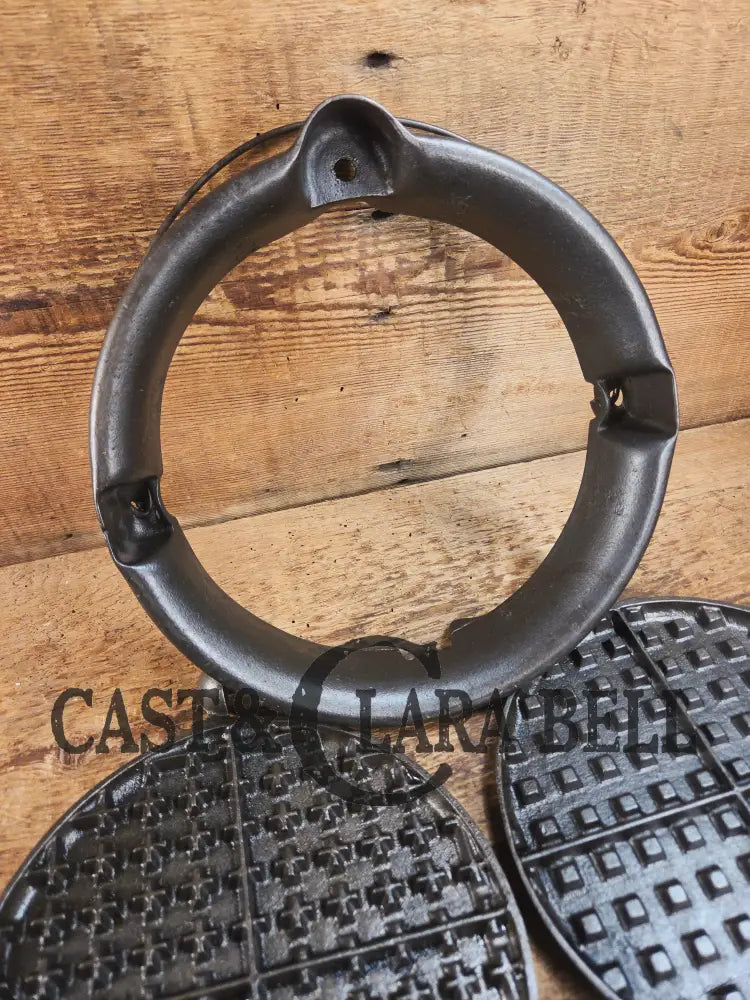 Early 1900’s Stover No. 8 Waffle Iron with Low Base. Gorgeous design and balanced well. Ready to make crispy waffles